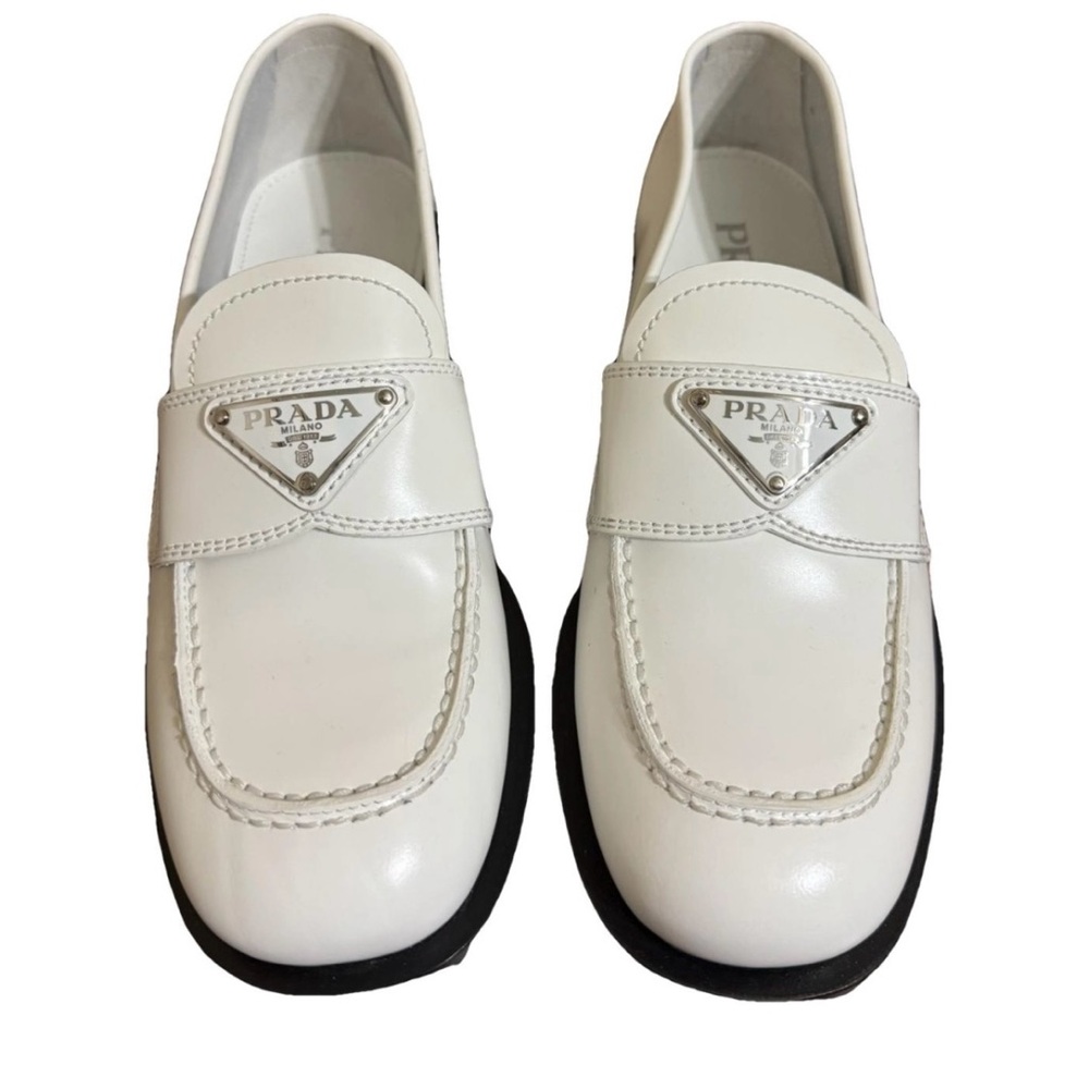 Prada White Women’s Loaders size 35/5 great condition!
